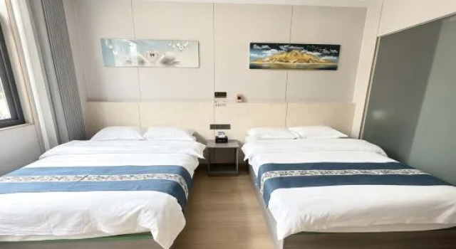Номер Economy Xiangquanyu | Designer · Light Design Boutique Stay (Dukezong Ancient City)