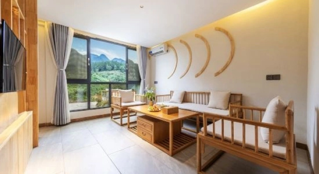 Люкс Qianhuan·evelyn·Wangshan Light Luxury Pool Homestay (Libo Xiaoqikong East Gate)