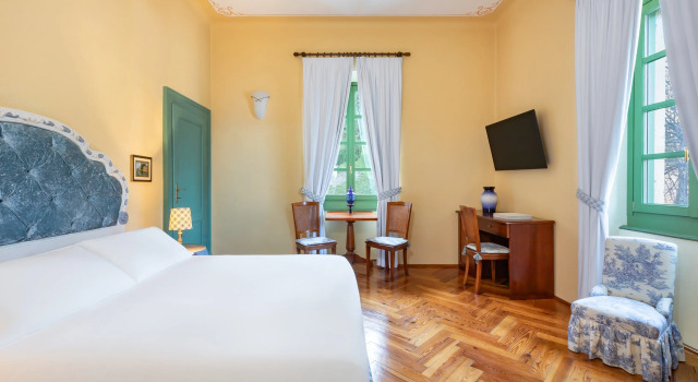 Boutique Hotel Villa Sostaga, Забронировать Бутик-отель Бизнес-отели озера Гарды, 4* 5*