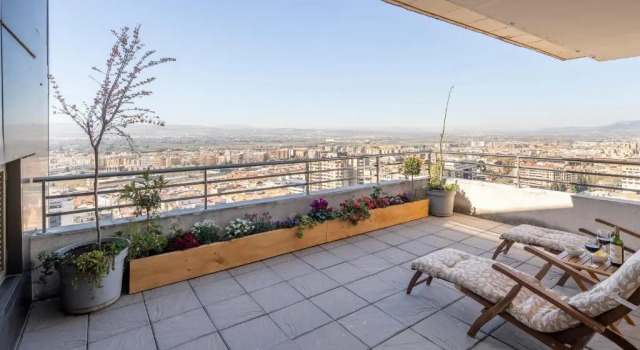 Atico Top Granada, Penthouse, 18-19th floor, City Centre, Views, Terrace, Free Parking, Забронировать Отель Беиро Гранада, рядом с Базилика Сан-Хуан-де-Диос