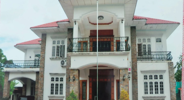 Mandalay White House Hotel, Rezervovat Hotel Mandalay Myanmar, poblíž Shwenandaw Monastery