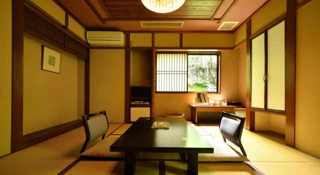 Shima Onsen Tsuruya, Buchen Sie Hotel Shima Gunma