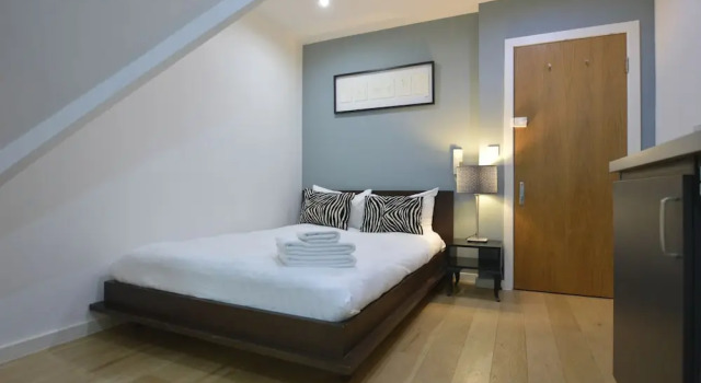 Студия St James House Serviced Apartments by Concept Apartments