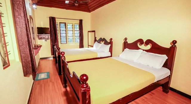Chandragiri Heritage Bungalow and Cottages, Забронировать Отель Отели штата Кералы с парковкой, Парковка