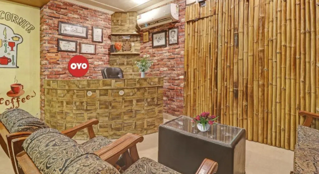 Oyo 91238 Hotel Matamal And Cafe, Забронировать Отель Сринагар Jammu & Kashmir Ski
