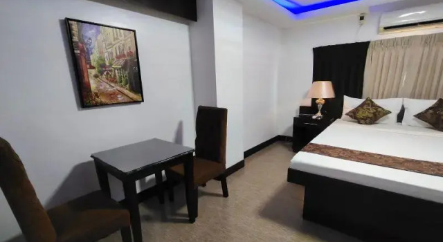 Полулюкс Standard Bergamo Hotel Lingayen