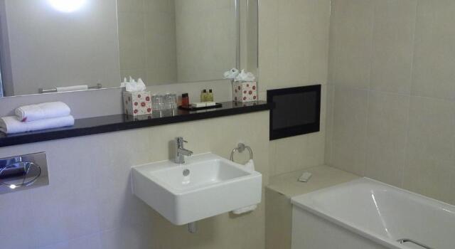Двухместный номер Standard Heston Hyde Hotel