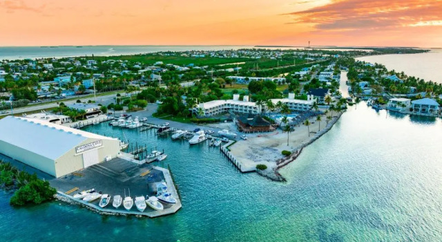 Апартаменты Caloosa Cove Resort by CoolVacay