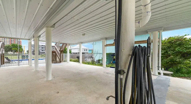 Коттедж Pipedreams 333 E 4 Bedroom Home