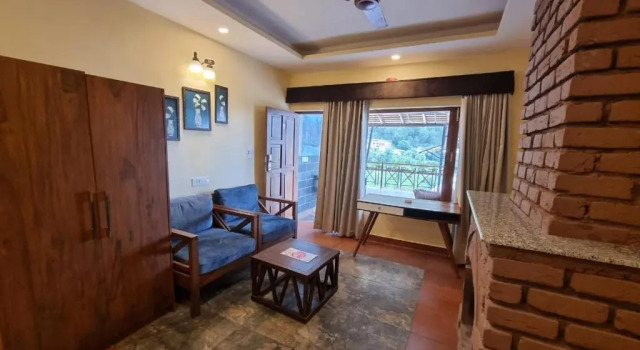Семейный люкс с балконом Nandini Residency
