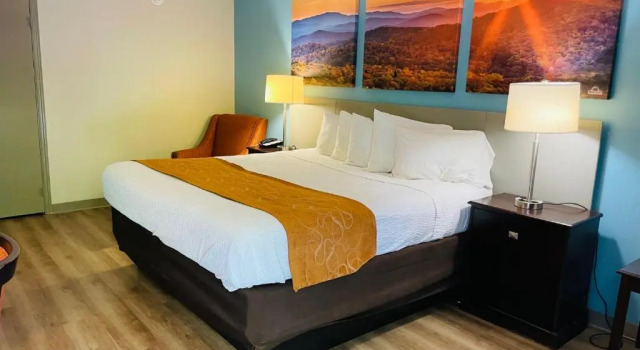 Номер Accessible Days Inn by Wyndham Harriman