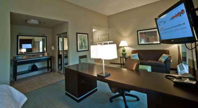 Двухместный люкс Hampton Inn & Suites Denison