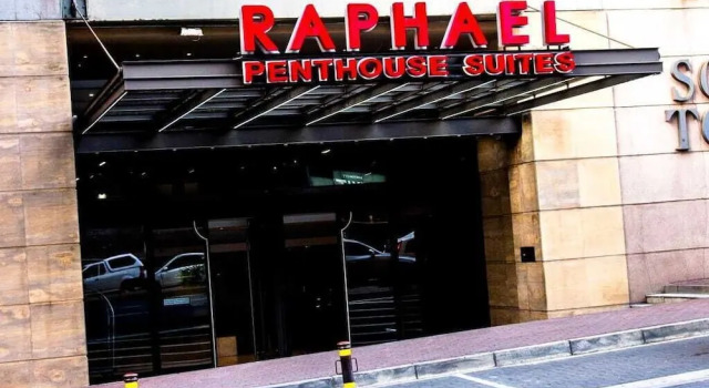 Luxury apartment in Raphael penthouse suite
