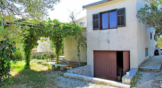 House Leposlava