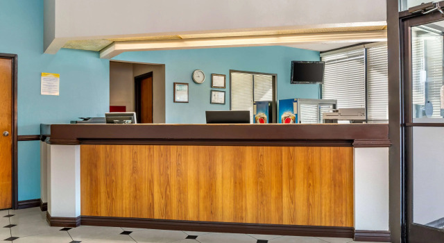 Days Inn Rocky Mount Golden East, Rezerwuj Hotel Rocky Mount Północna Karolina