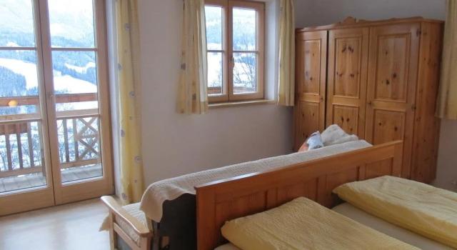 Bio-Bauernhof Einberghof, Забронировать Отель Отели Пфаррверфен с парковкой, Парковка