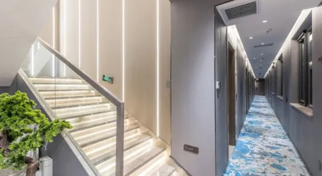 VIFAN HOTEL （Wudaokou Tsinghua University Branch NO.1）, Rezerwuj Hotel Pekin Pekin