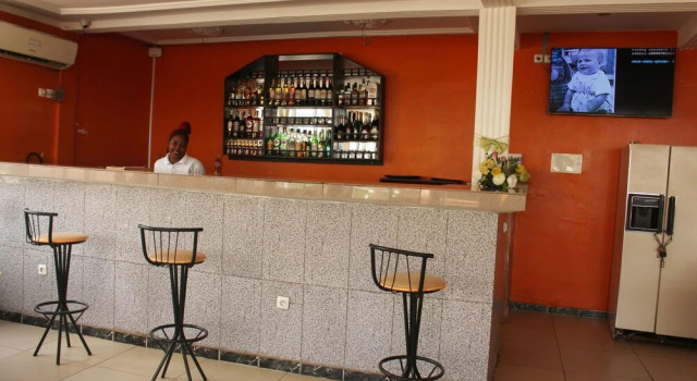 Espace Culturel St Elie, Prenota Hotel Hotel economici a Mfoundi