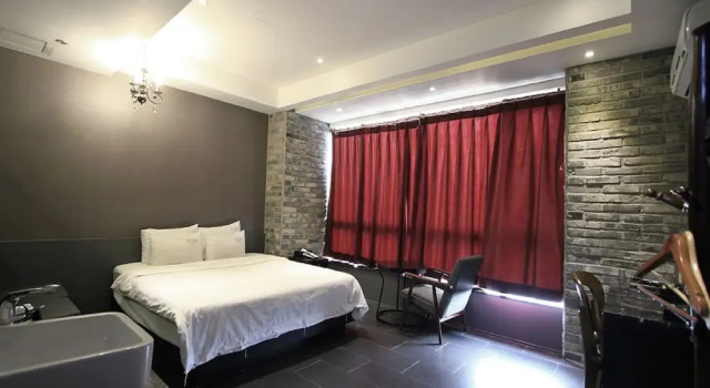 Номер Deluxe Almond Hotel Busan Station