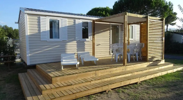 Camping Paradis Le Pearl, Book Campground SPA Hotels in Vermillion Coast, SPA