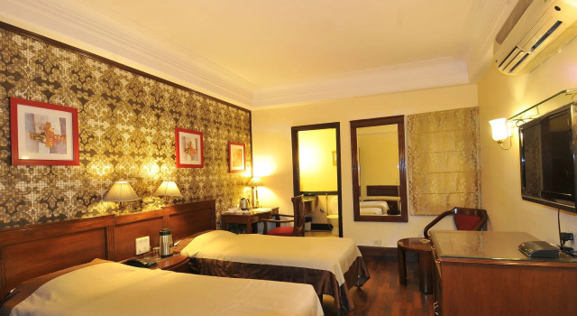 Qutub Residency