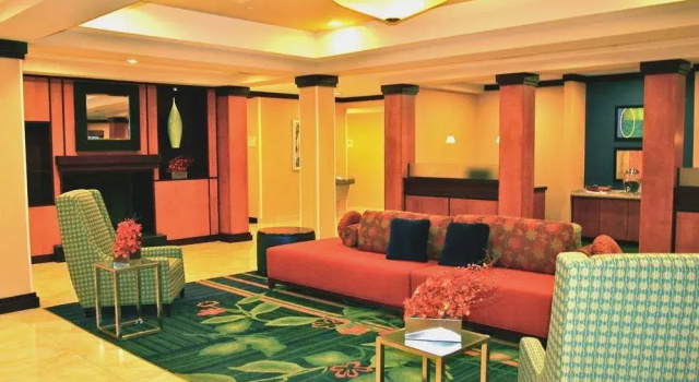 Fairfield Inn and Suites Youngstown Austintown