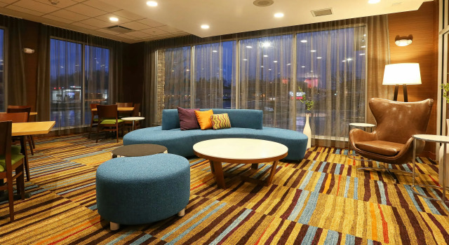 Fairfield Inn & Suites by Marriott Madison Verona, Rezervați Hotel Verona Wisconsin