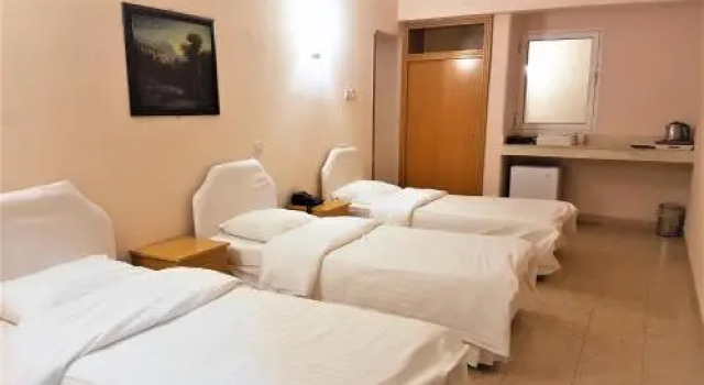 Al Majd Hotel