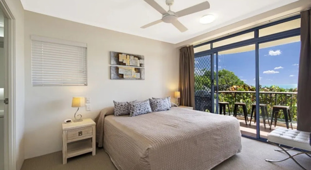 Stunning views great location Sunshine Beach! - Unit 1 Vista Pacific 12 Bryan Street, Prenota Hotel Hotel a Queensland con parcheggio, Parcheggio