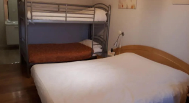 Hôtel des Nations, Varaa Hotelli  
