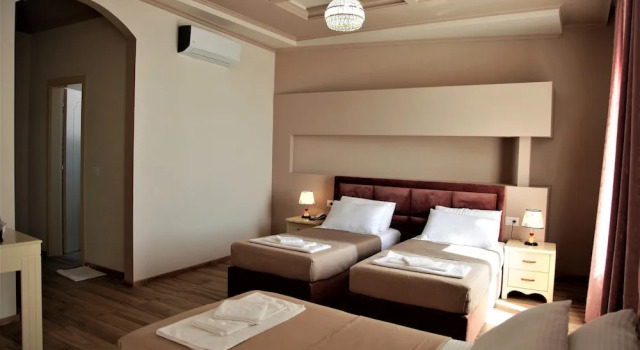 Трёхместный номер Standard с балконом и с видом на море Hotel Veliera