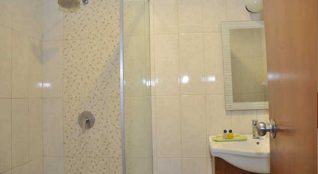 Deluxe Zimmer Royal Hotel and Convention Tretes