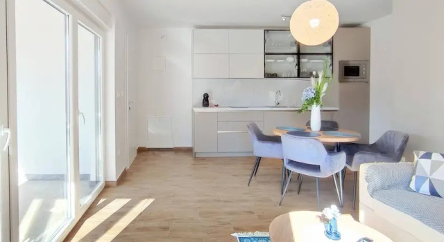 Basilea Superior Apartment, Prenota Appartamento Hotel a Isole Quarnerine con parcheggio, Parcheggio