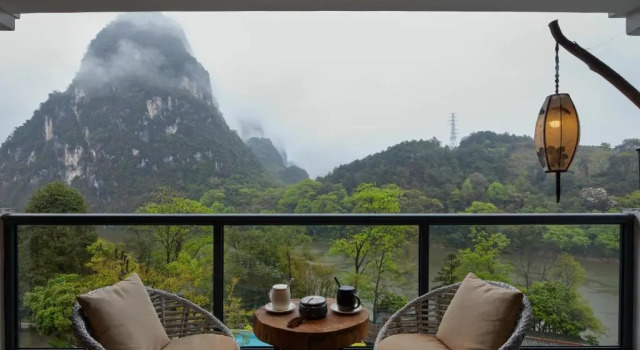 Двухместный номер Standard с балконом и с видом на реку Li River Resort
