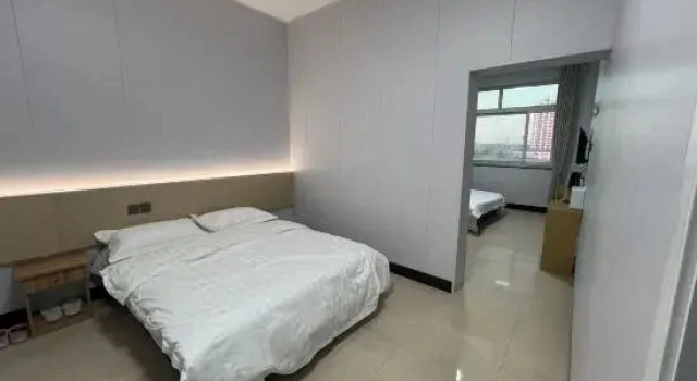 Люкс Deluxe Yuechang Express Hotel