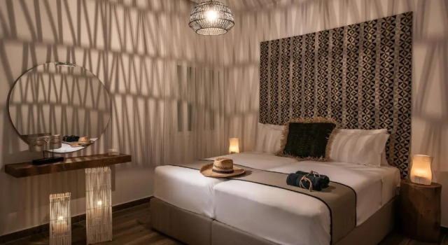Апартаменты Khroma Luxury Suite 1 Beach front apartment