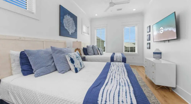 Dreamy, Accessible Family Home for 12