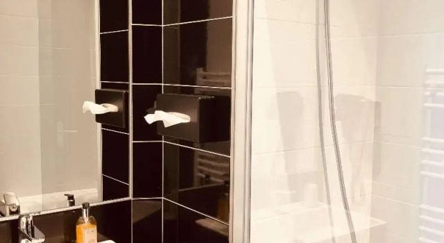 Двухместный номер Standard с балконом Best Western Bridge Hotel Lyon East