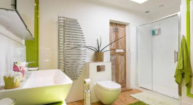 Коттедж 6 bedrooms beautiful home 3 bathrooms, quiet location with garden near Legoland Windsor Heathrow