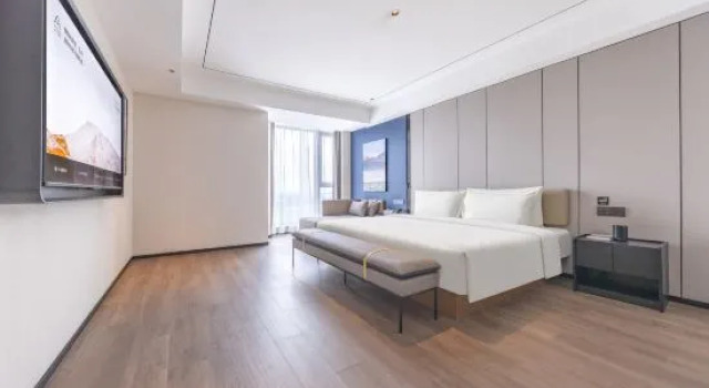 Люкс с видом на город Manhattan Hotel Shanghai Pujiang