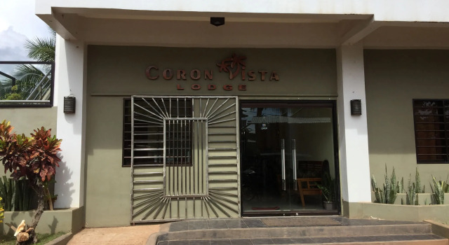 Coron Vista Lodge, Rezerwuj Hotel Hotele w Coron Town Proper z parkingiem, Parking