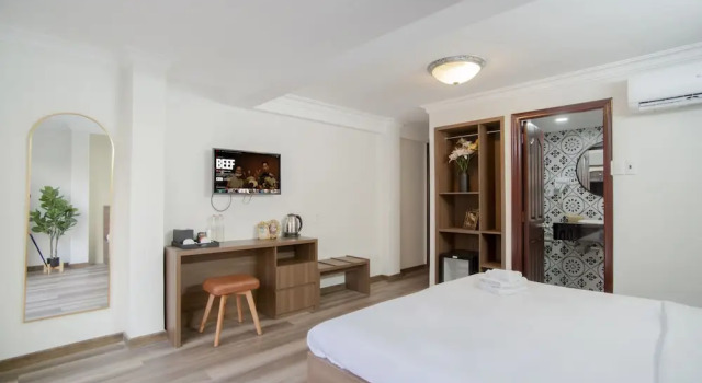 Номер Premium SAZI BEN THANH Hotel HCM