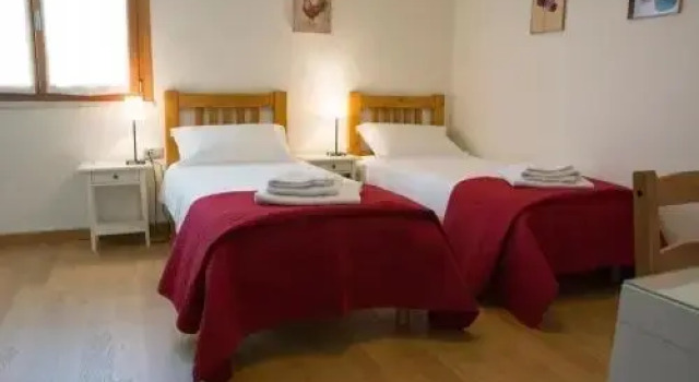 B&B Al Montegallo, Забронировать Отель «постель и завтрак» Отели Сарего с бассейном, Бассейн