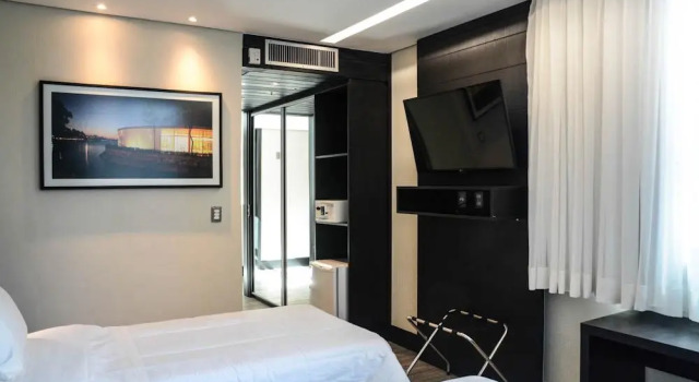Clan Le Flamboyant Home Service