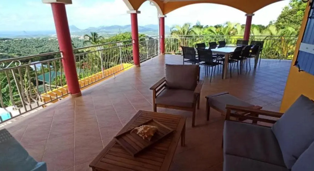 Villa CosaRoé-Vue Mer-Piscine-3 étoiles, Забронировать Вилла Ривьер-Сале Фор-де-Франс