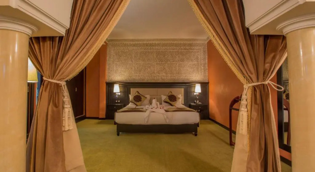 Полулюкс Deluxe Ennakhil Marrakech Hotel & SPA