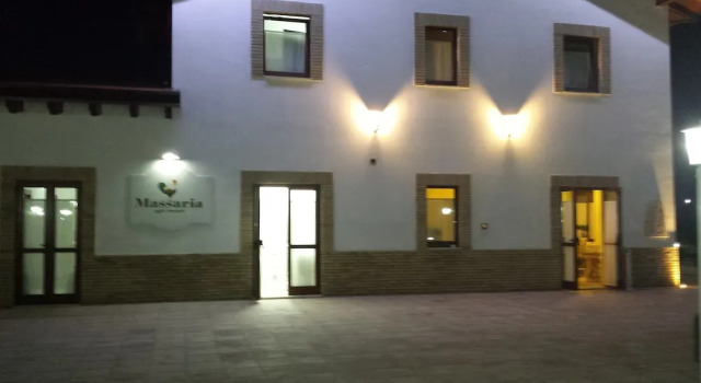 Massaria Agri Resort, Boek Resort Stornara Apulië
