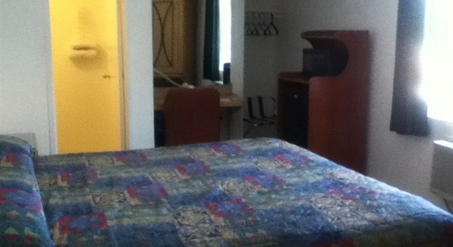 Parkside Inn