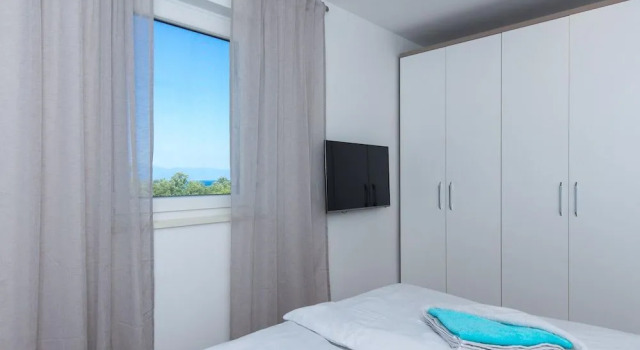 Apartments Niko, Prenota Appartamento Hotel a Isole Quarnerine con parcheggio, Parcheggio