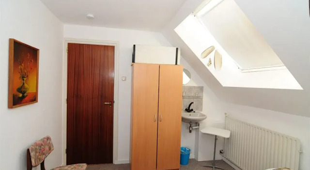Bed & Breakfast Pincky, Varaa Hotelli Brunssum Parkstad